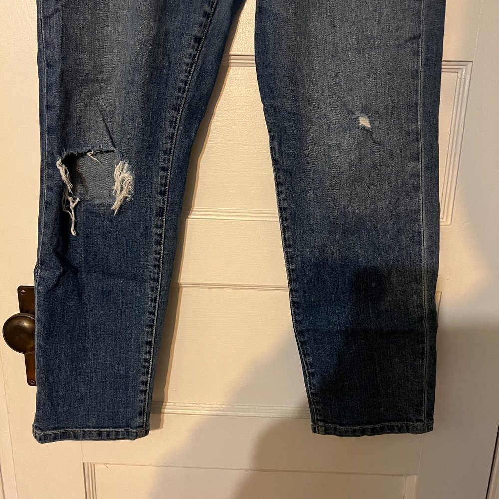 Current Elliott Ripped Knee Jean - Picture 3 of 9